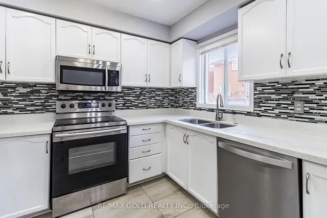 Additional image 15 of 130 Toba Cres