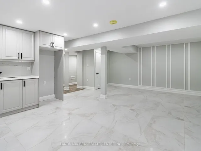 Additional image 26 of 64 Showboat Cres