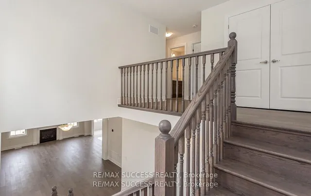 Additional image 12 of 588 Queen Mary Dr