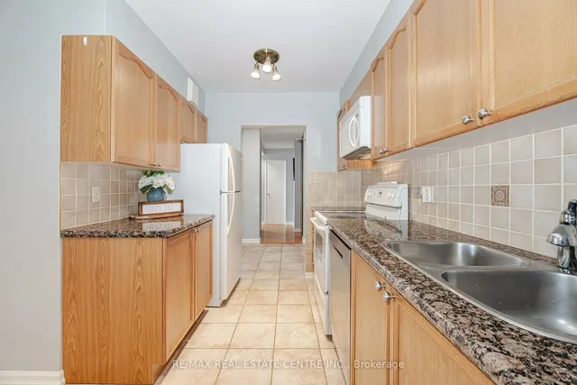 Additional image 13 of 714 The West Mall Unit 1009