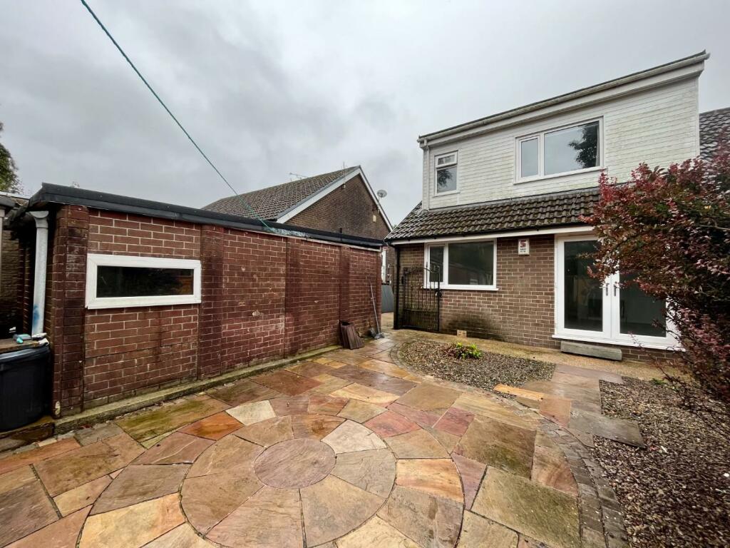 Additional image 17 of Roundwood Avenue, Burnley