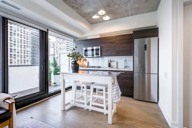 Additional image 13 of 11 Charlotte St Unit 2004