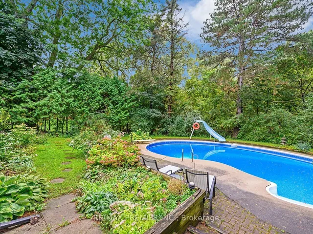 Additional image 36 of 43 Florida Cres