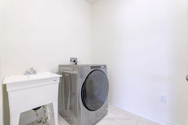 Additional image 32 of 379 Valleyway Dr