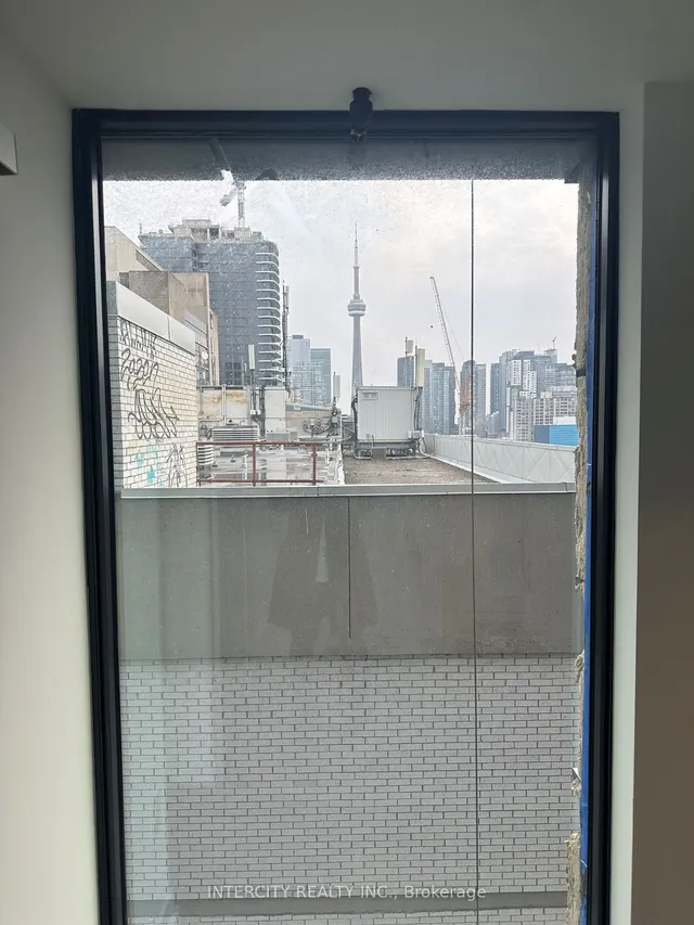 Additional image 26 of 195 McCaul St Unit 1211