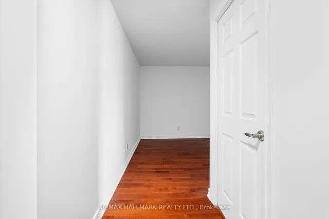 Additional image 8 of 763 Bay St Unit 3011