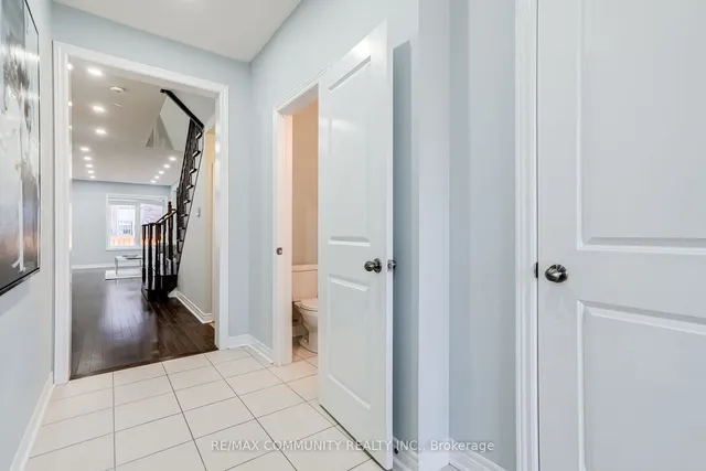 Additional image 5 of 31 Padbury Tr