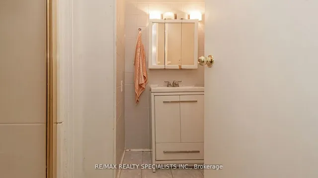 Additional image 28 of 13 Stillwater Cres