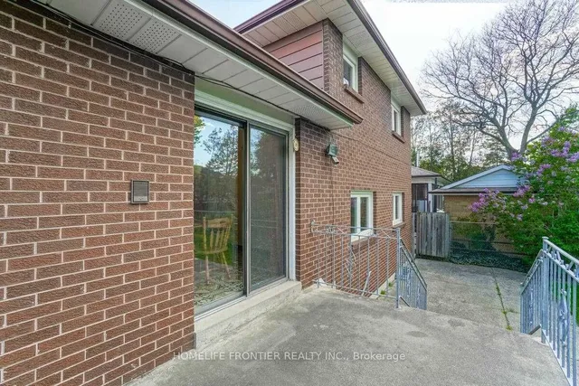 Additional image 31 of 28 Barker Ave