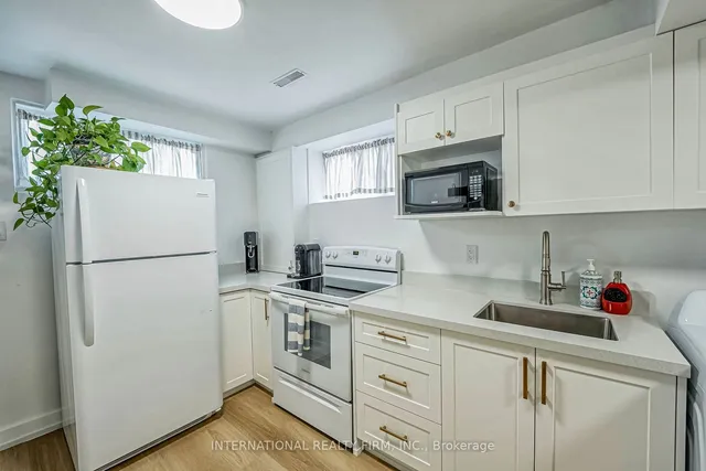 Additional image 15 of 26 Dellbrook Cres