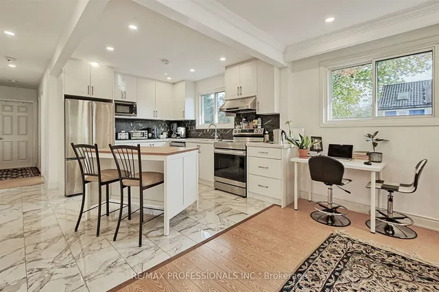 Additional image 9 of 16 Muskoka Ave