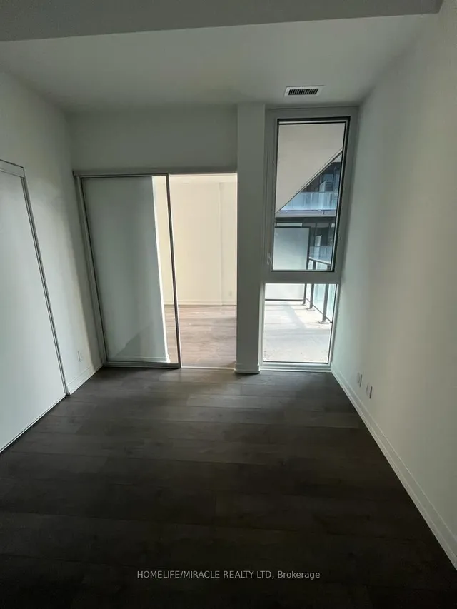 Additional image 9 of 270 Dufferin St Unit 914