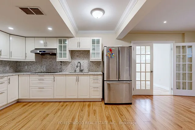 Additional image 30 of 43 Battersea Cres