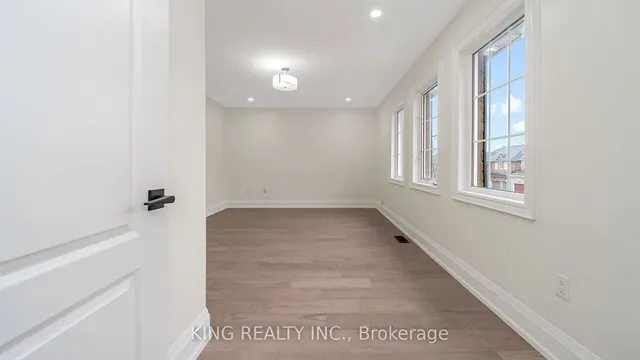 Additional image 24 of 27 Foxmere Rd