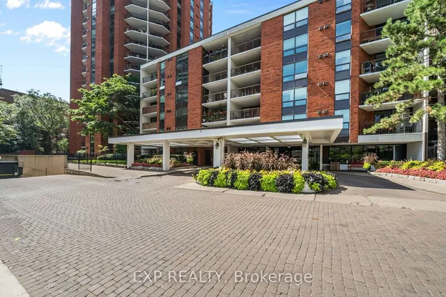77 Maitland Pl Unit 1905
