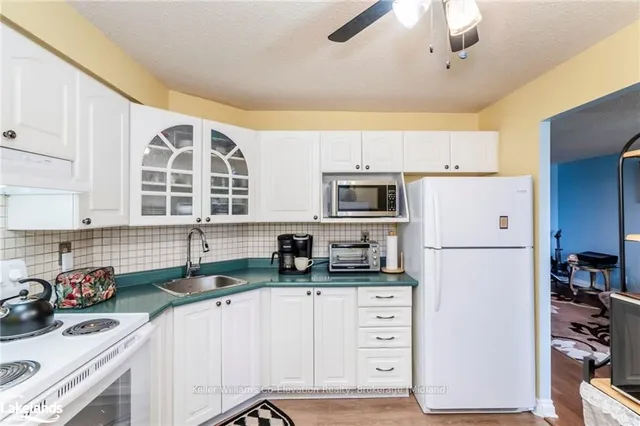 Additional image 11 of 41 MARKBROOK Lane Unit 614