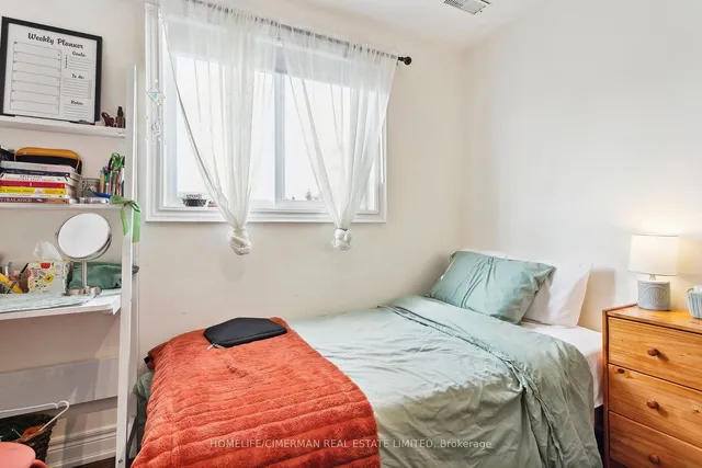 Additional image 16 of 660 Crawford St