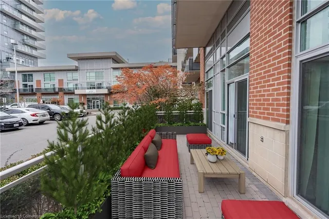 Additional image 39 of 215 Queen St Unit 102