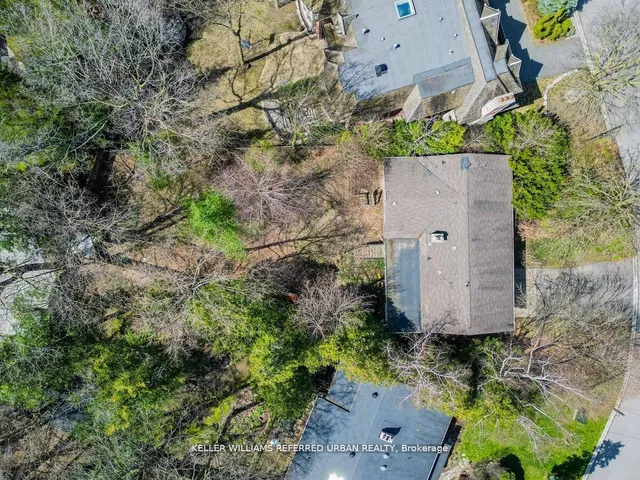 Additional image 35 of 15 York Valley Cres