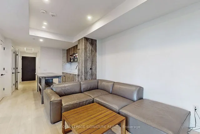 Additional image 7 of 505 Richmond St Unit 1201