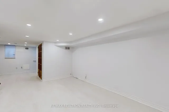 Additional image 29 of 1578 Dundas St