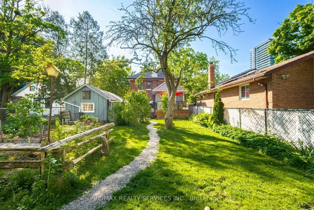 Additional image 39 of 73 Wellington St