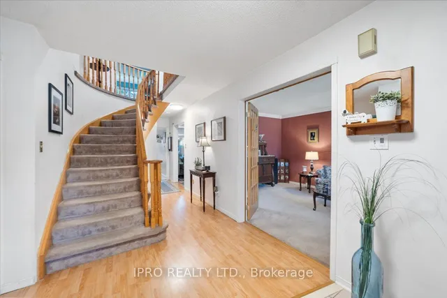 Additional image 6 of 77 Lord Simcoe Dr