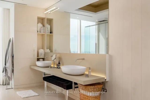 Additional image 14 of 50 Yorkville Ave Unit 4403