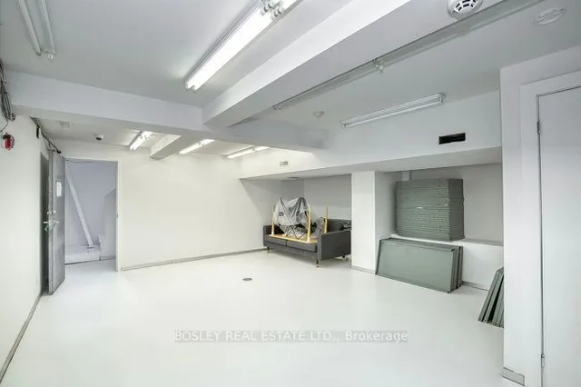 Additional image 28 of 899 Dundas St