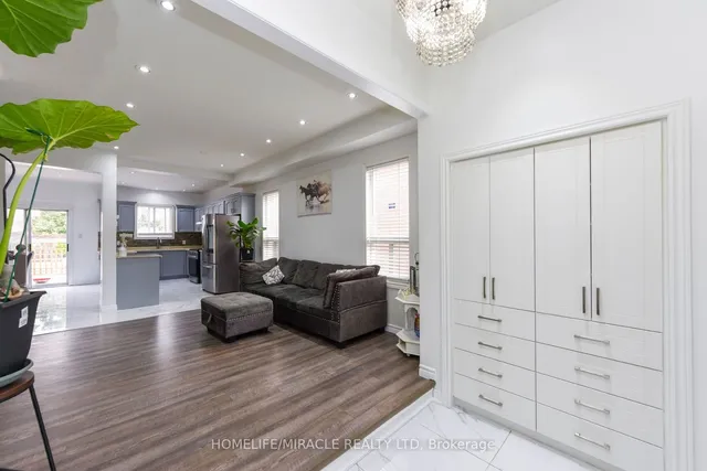 Additional image 3 of 82 Via Romano Way