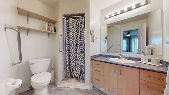 Additional image 28 of 19 Hollowgrove Blvd