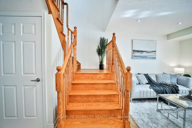 Additional image 16 of 55 Samantha Cres