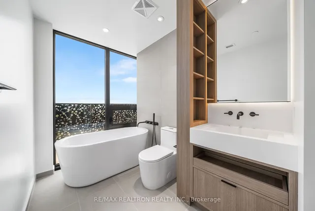 Additional image 17 of 55 Charles St Unit 4102