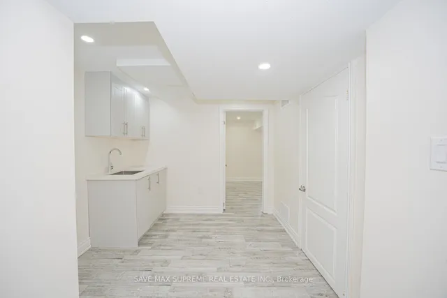 Additional image 31 of 35 Hogan Manor Dr