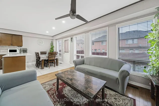 Additional image 16 of 19 Iceberg Tr