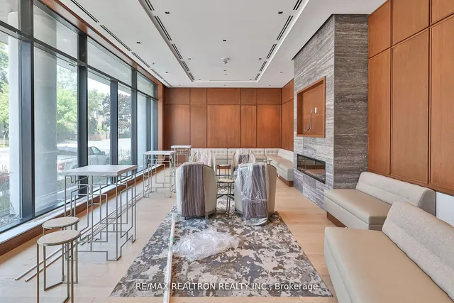 Additional image 39 of 285 Avenue Rd Unit 403