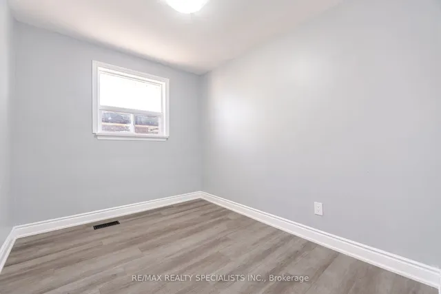 Additional image 18 of 18 Sanford Cres