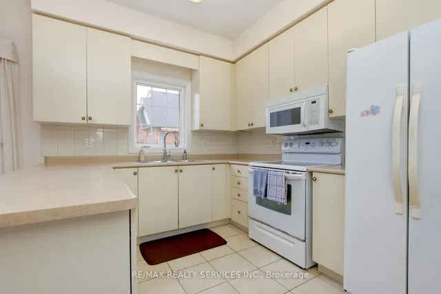Additional image 11 of 28 Calliandra Tr Unit 33