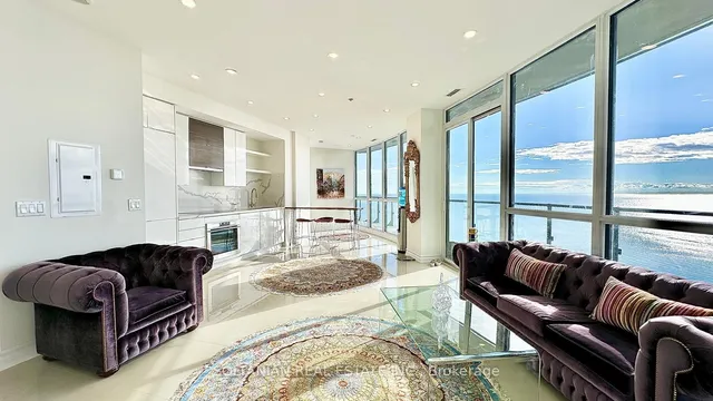 Additional image 17 of 59 Annie Craig Dr Unit PH3604