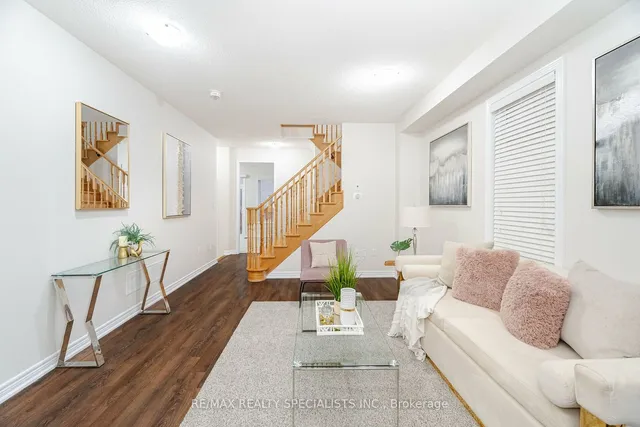 Additional image 9 of 90 Truro Circ