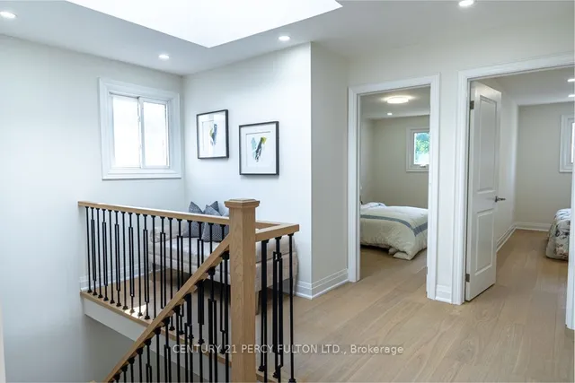 Additional image 18 of 22 Reidmount Ave