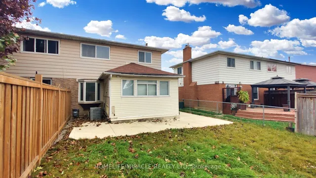 Additional image 38 of 22 Nancy McCredie Dr