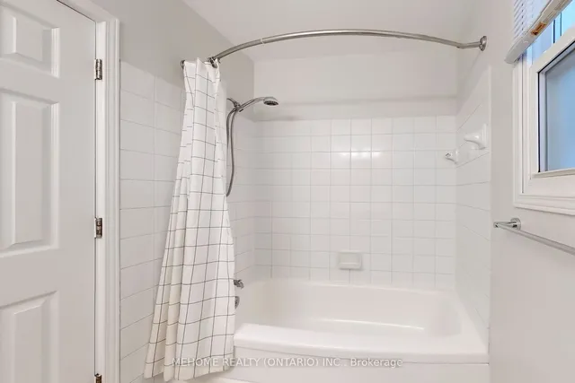 Additional image 26 of 38 Cartier Cres