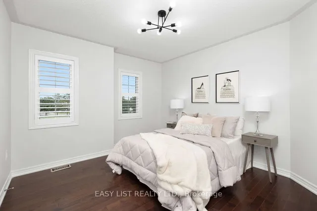 Additional image 29 of 20 Proud Crt