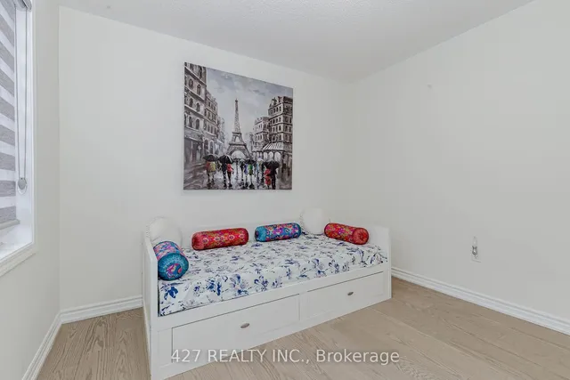 Additional image 33 of 20 Dolucci Cres