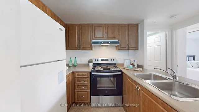 Additional image 6 of 3031 Finch Ave Unit 2027