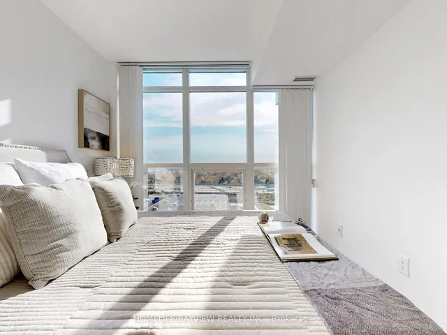 Additional image 17 of 19 Singer Crt Unit 1801B