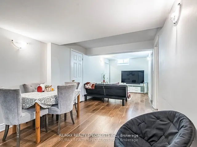 Additional image 33 of 80 Thornbush Blvd