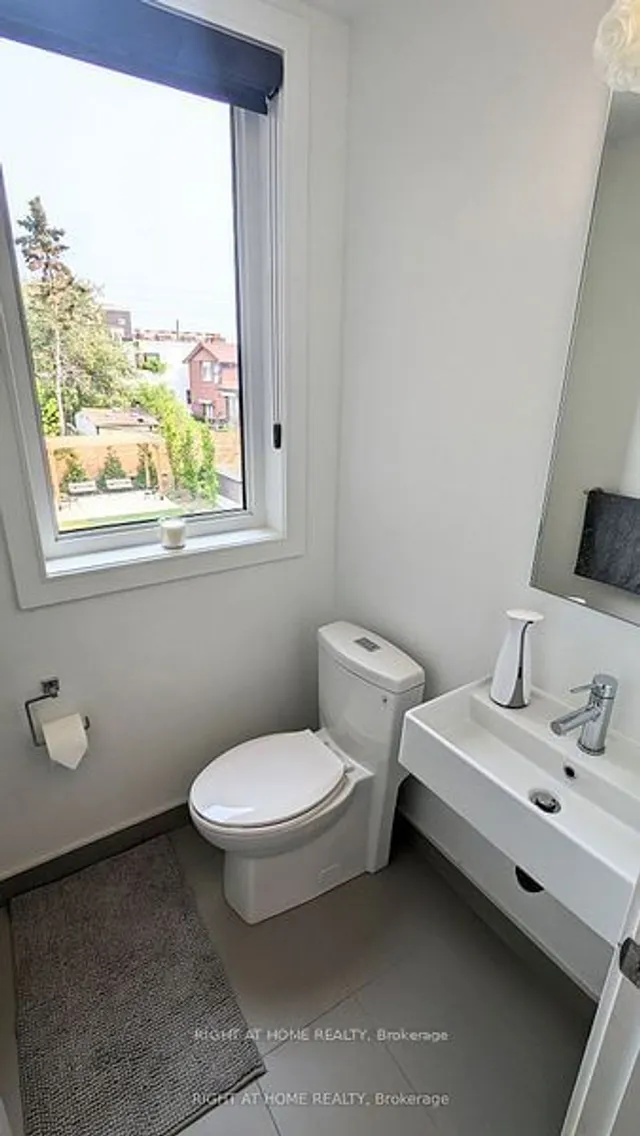 Additional image 11 of 28 Marina Ave Unit 24