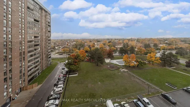 Additional image 34 of 18 Knightsbridge Rd Unit 1011